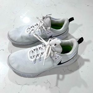 Size 9 Women’s volleyball shoes